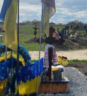 На Харківщині чоловік викрав дрон з могили загиблого військового — поліція