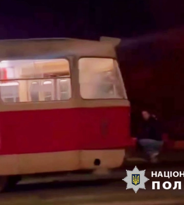 У Києві притягнули до відповідальності батьків неповнолітніх залізничних екстремалів (ФОТО)