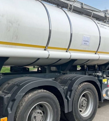 Проблеми з водопостачанням у Дніпрі на ж/м Лівобережний: де можна набрати воду