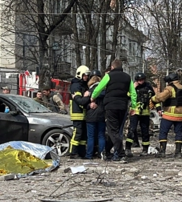 Війська Росії завдали ракетного удару по центру Сум, загинуло щонайменше 20 людей – влада