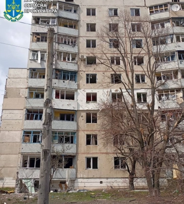 Пожилой мужчина ранен — россияне ударили по поселку на Харьковщине Пожилой мужчина ранен — россияне ударили по поселку на Харьковщине
