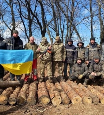 Волонтери з Рівненщини облаштовували укриття для бійців на Дніпропетровщині