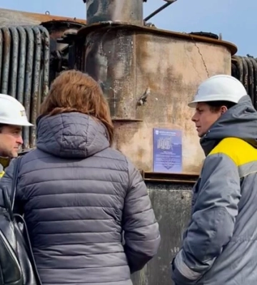 ДТЕК показав зруйнований Росією трансформатор на Одещині