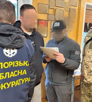 Хабар у $3 тисячі за закриття кримінального провадження – підозрюють поліцейського із Запоріжжя