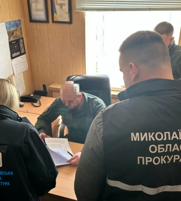 У Миколаєві повідомлено про підозру працівнику СІЗО, який побив літнього ув’язненого
