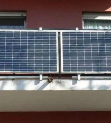 Як мешканцям Дніпра встановити сонячні панелі на балкон і скільки це коштує