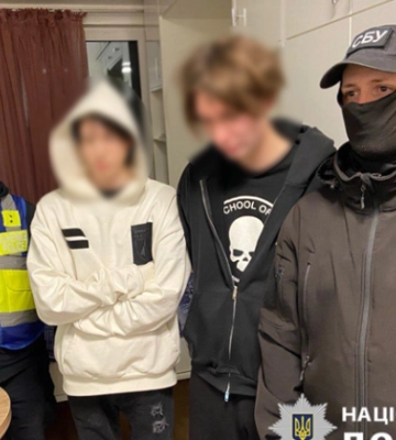 В Киеве задержали подростков, которые слушали российскую музыку после обстрела Сум