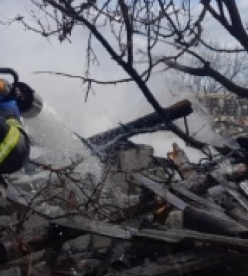 Окупанти вдарили по житловому сектору на Донеччині: є загиблий і троє поранених
