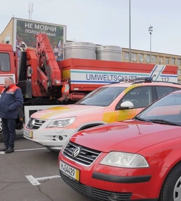 Миколаївські комунальні підприємства отримали нові автівки від партнерів з Німеччини