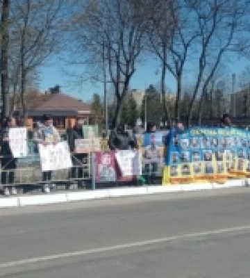 У Дубровиці провели мирну акцію на підтримку полонених та безвісти зниклих військових