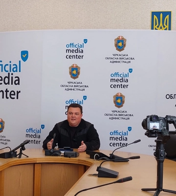“Дії керівника не порушують закон”: у Черкаській ОВА прокоментували звільнення двох художниць драмтеатру