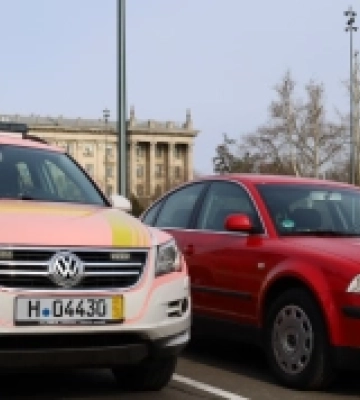 Миколаїв отримав два легкових автомобілі від міста-побратима Ганновера