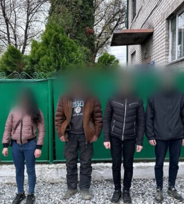 На Закарпатті прикордонники припинили спробу переправлення через кордон чоловіків