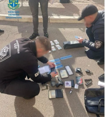 Посадовця ГУ ДПС у Київській області піймали на одержанні великого хабара