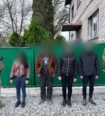 На Закарпатті прикордонники припинили спробу переправлення через кордон чоловіків