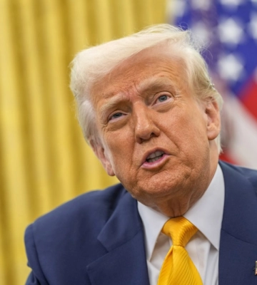 &quot;Путин первый виноват в войне&quot;. Трамп объяснил, почему назвал удар РФ по Сумам &quot;ошибкой&quot;