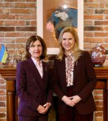 Спікерка Верхньої палати Парламенту Австрії вперше відвідала з візитом Україну