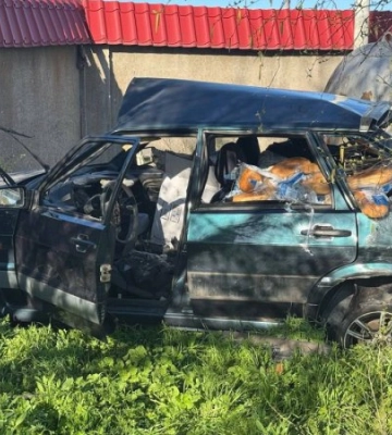 На Херсонщині росіяни знищили авто з гуманітарним хлібом