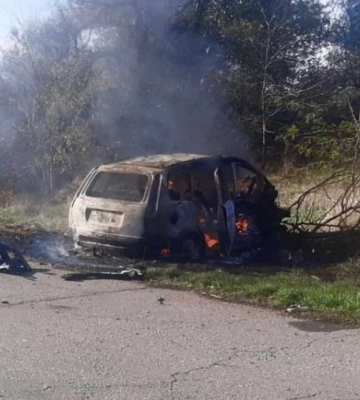 На Херсонщині росіяни знищили авто з гуманітарним хлібом
