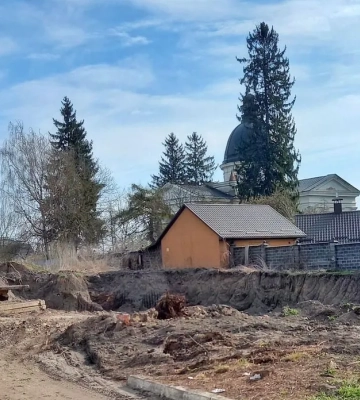 Знищення об&#039;єктів культурної спадщини: на Рівненщині розслідують будівельні роботи в історичній частині Острога