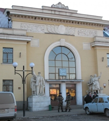 У Мукачеві буде повністю перекрито проїзд на привокзальній площі