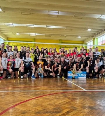 Фінішував чемпіонат Закарпаття з волейболу