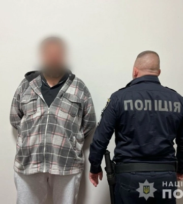 На Закарпатті власника компанії вантажних перевезень підозрюють у незаконному переправленні чоловіків через кордон