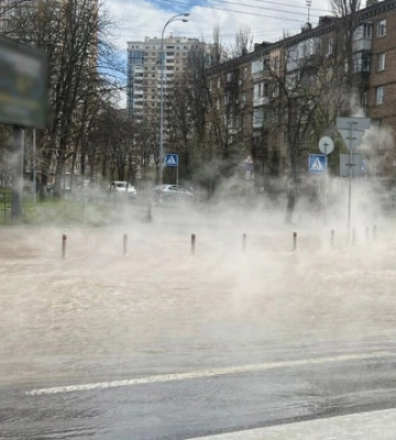 На Хрещатику у Києві обмежать рух транспорту через ремонт дороги