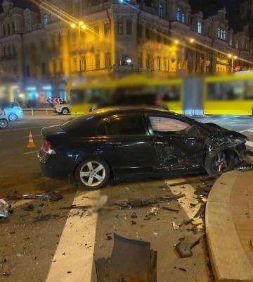На столичной Бессарабской площади произошло ДТП: затруднено движение