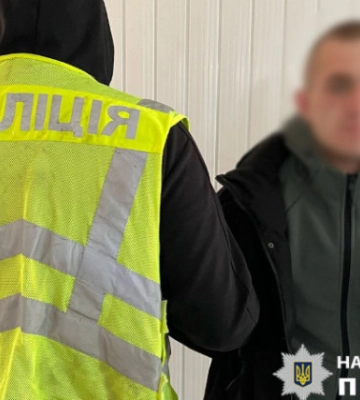 У Києві відправили за ґрати молодика, який зухвало пограбував військового