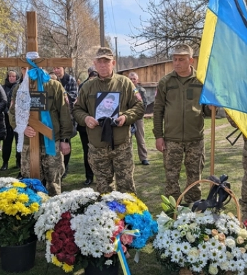 На Волині попрощалися із молодим воїном Артемом Сидоруком 