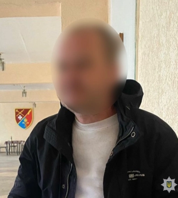 У Хмельницькому судитимуть домашнього насильника, який тиранить 70-річного батька