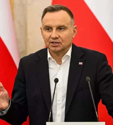 Президент Польши отреагировал на угрозы руководителя российской разведки