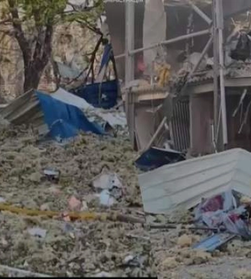 Российская армия ударила по Херсону: в сети появилось видео последствий обстрела