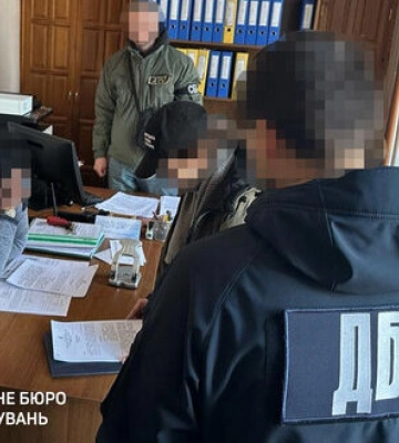 Судитимуть суддю з Житомирщини за розголошення таємної інформації з досудового розслідування