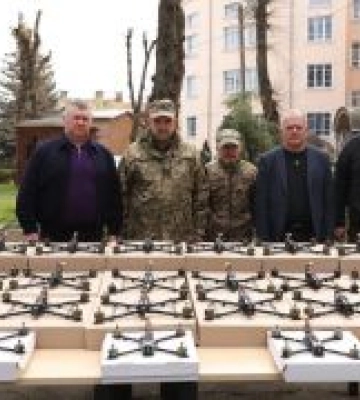 Чергову партію FPV-дронів на суму майже 500 тис. грн передали військовим
