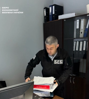 Службові особи Ужгородської міськради розтратили ₴5 млн. під час… фіктивного будівництва автобази