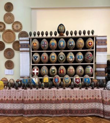 Виставка писанок з гербами історичних регіонів об’єднала мистецтво та ідентичність