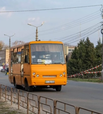 Київська влада підтримала петицію про введення безготівкової оплати проїзду в приватних маршрутках