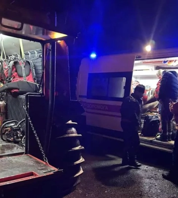 Рятувальники Закарпаття допомогли двом заблукалим в горах туристам