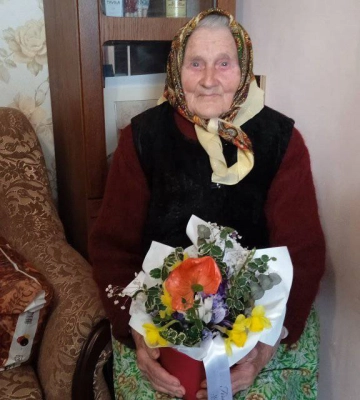 У селі на Волині з днем народження привітали довгожительку