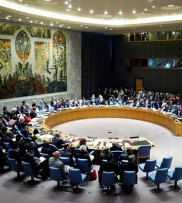 У Кривому Розі прощаються з дідусем Сергієм та онукою Аріною, які загинули на дитмайданчику