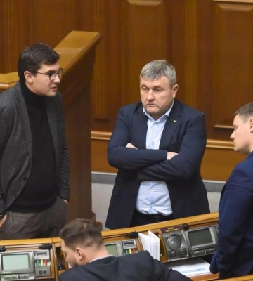 Кнопкодавство та підтримка Іллі Киви: Що нажив нардеп з Рівненщини Сергій Литвиненко? (ВІДЕО) Кнопкодавство та підтримка Іллі Киви: Що нажив нардеп з Рівненщини Сергій Литвиненко? (ВІДЕО)