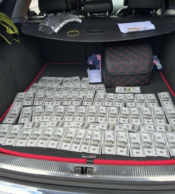 На Львівщині власник автопідприємства переправляв військовозобов’язаних через кордон