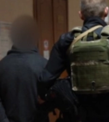 В Одесі судитимуть чоловіка, який систематично бив своїх дітей – немовля та дворічного хлопчика