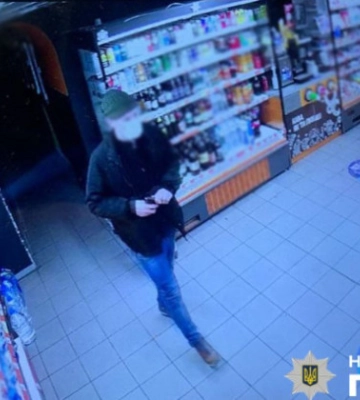 У Києві суд покарав іноземця за зухвалий розбійний напад на магазин