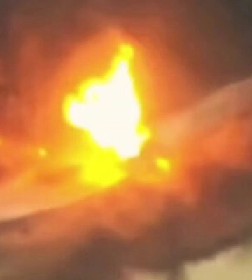 Пограничники уничтожили вражеский грузовик с боеприпасами. ВИДЕО