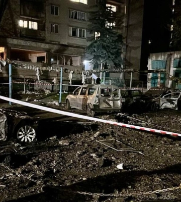 Ворожі БПЛА атакували Дніпро: двоє загиблих, багато постраждалих