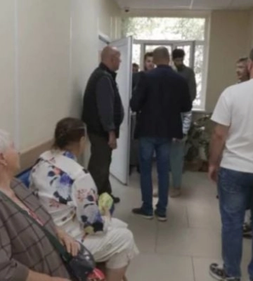 Болеть запрещено: в Мелитополе очередь к врачу приходится ждать полтора месяца и дольше (скрины)