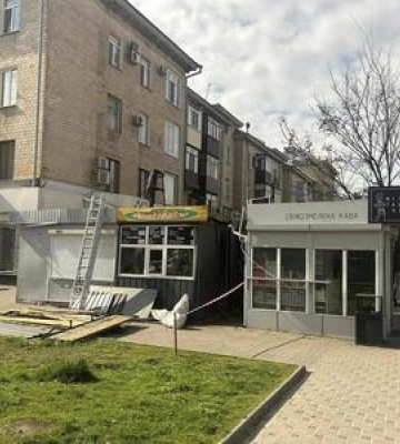 На місці демонтованих кіосків у центрі Полтави планують облаштувати зелену зону